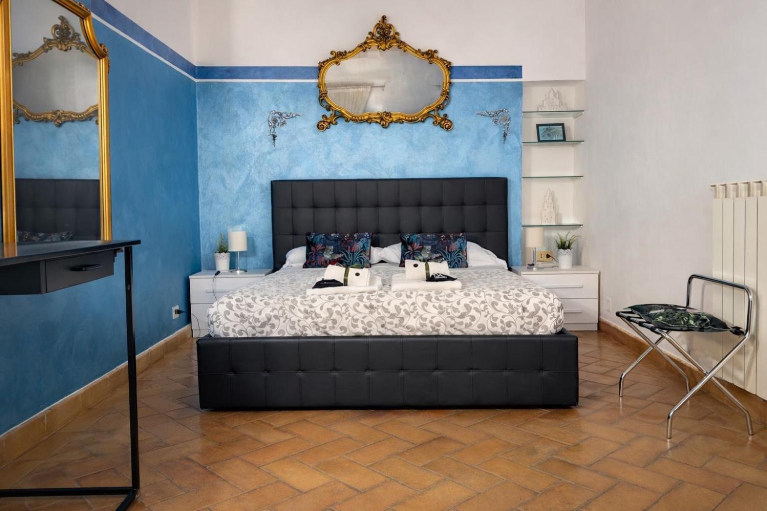 Historic Roman Home By Campo De Fiori — Photos 1