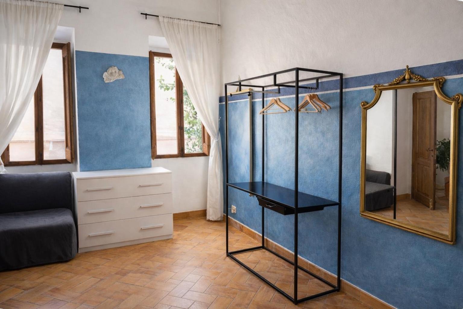 Historic Roman Home By Campo De Fiori — Photos 2
