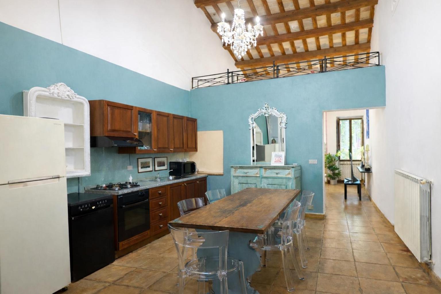 Historic Roman Home By Campo De Fiori — Photos 3